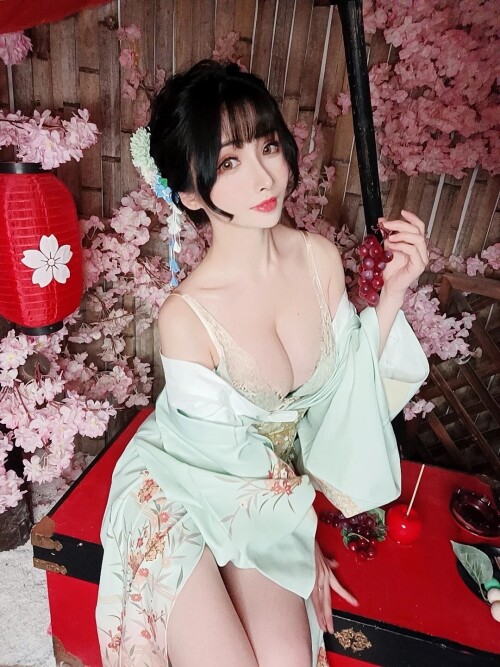 Rioko-Ryoko-Rioko-The-Rhythm-of-the-Year-Hot-Spring-Travel-Sexy-Girl-Anime-Cosplay---23.jpg