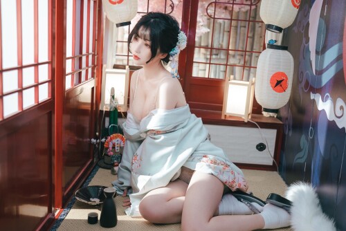 Rioko-Ryoko-Rioko-The-Rhythm-of-the-Year-Hot-Spring-Travel-Sexy-Girl-Anime-Cosplay---9.jpg